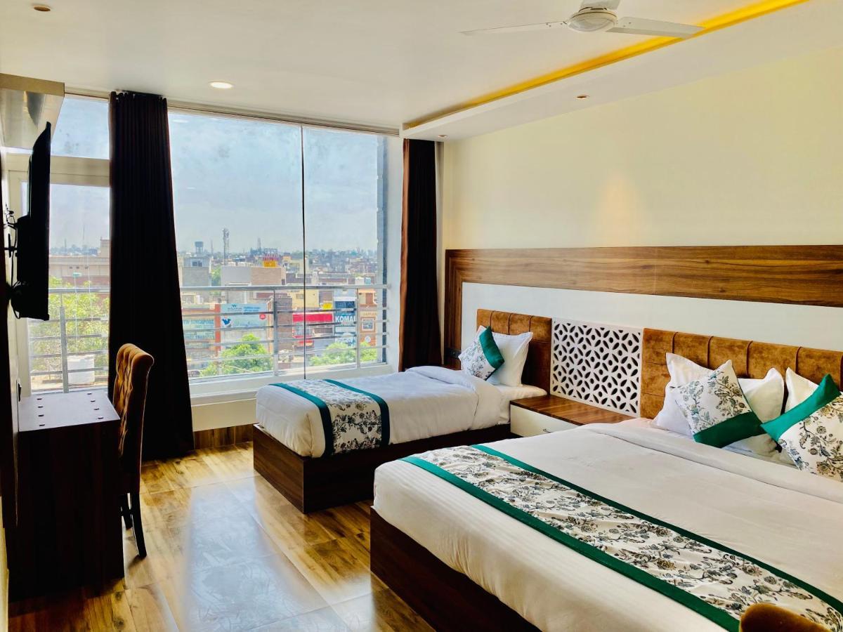 Hotel White House By An Hotels - Walking Distance From Golden Temple Amritsar Exteriör bild