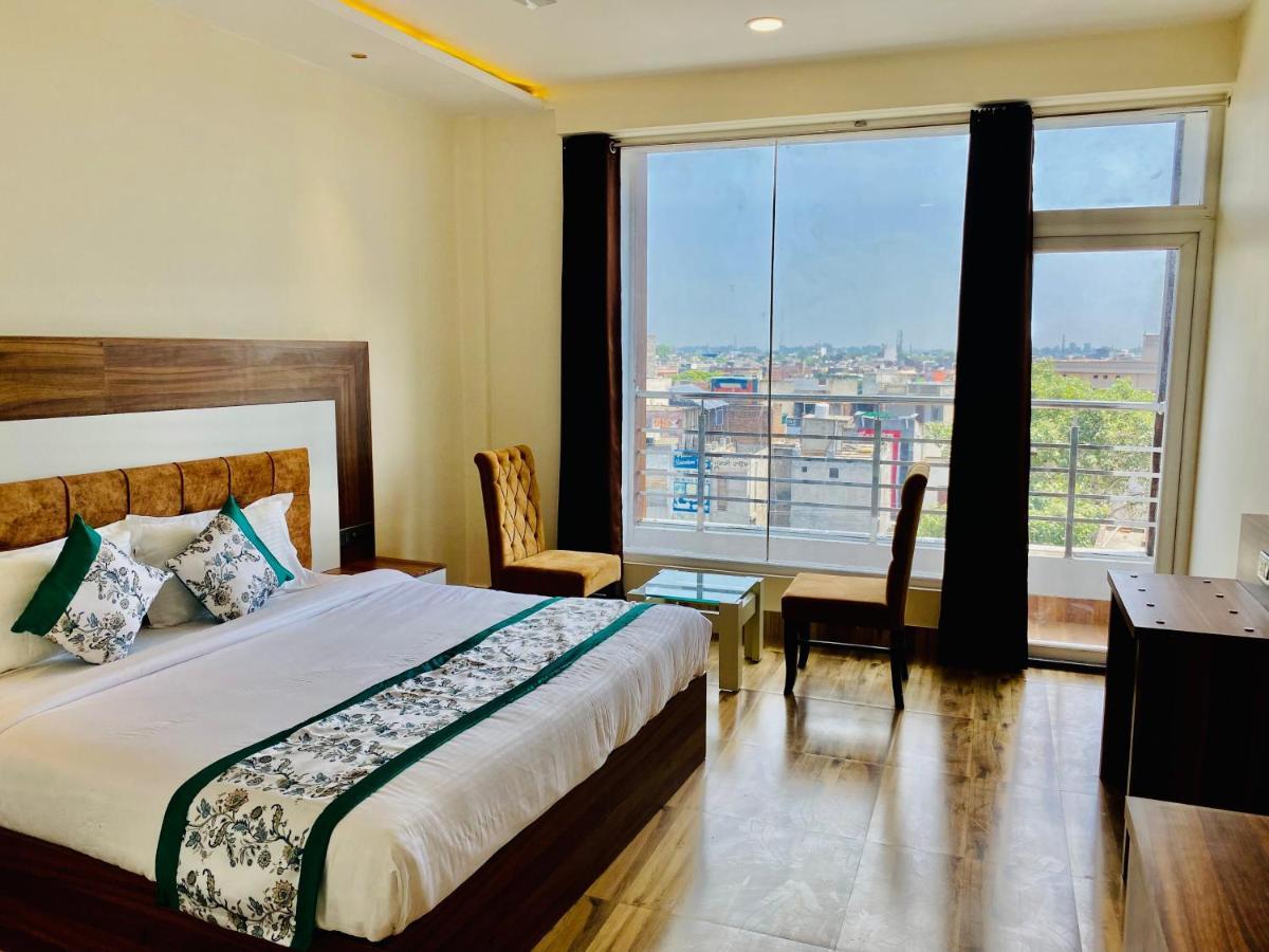 Hotel White House By An Hotels - Walking Distance From Golden Temple Amritsar Exteriör bild