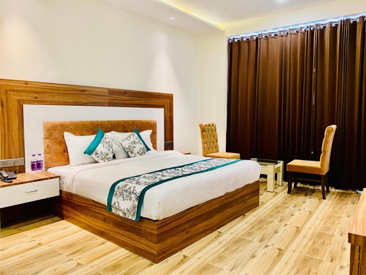 Hotel White House By An Hotels - Walking Distance From Golden Temple Amritsar Exteriör bild